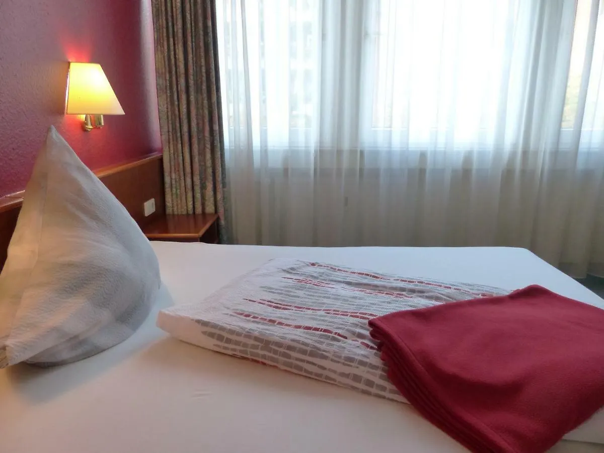 Hotel Am Duesseldorfer Platz Ράτινγκεν